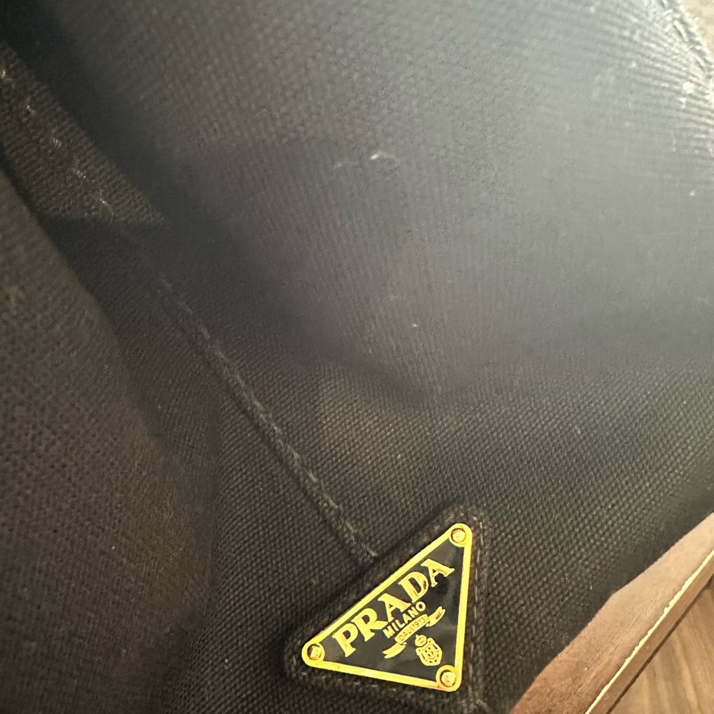 Prada Bag with Entrupy Certification - Picture 2 of 11
